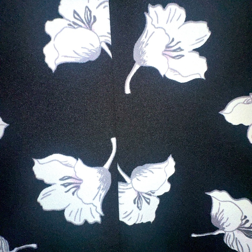 Anne Klein Black Mini Dress with White Floral Sleeveless Coastal Grandma 6 - Picture 9 of 12